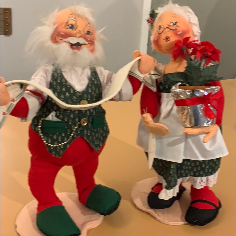 Mr and Mrs Santa Claus Annalee 1992